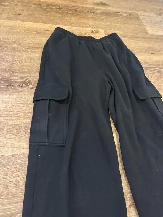 SKIMS Cargo Sweats - Picture 2 of 3